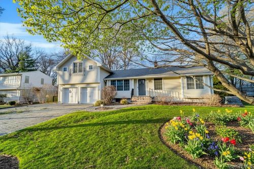 4 Iroquois Ave, Palisades, NY, 10964-1406 | Card Image