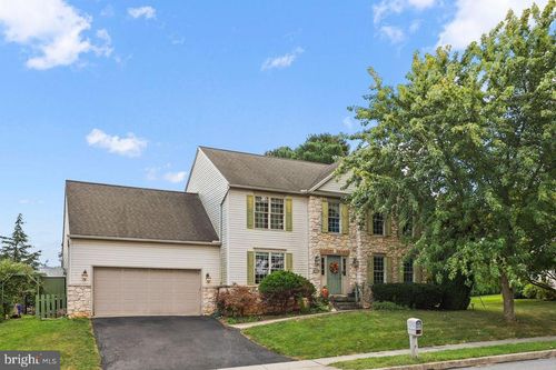 125 Verna Dr, Dallastown, PA, 17313-9446 | Card Image