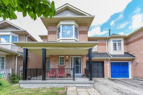 49 Seaside Cir, Brampton, ON, L6R2G7 | Card Image