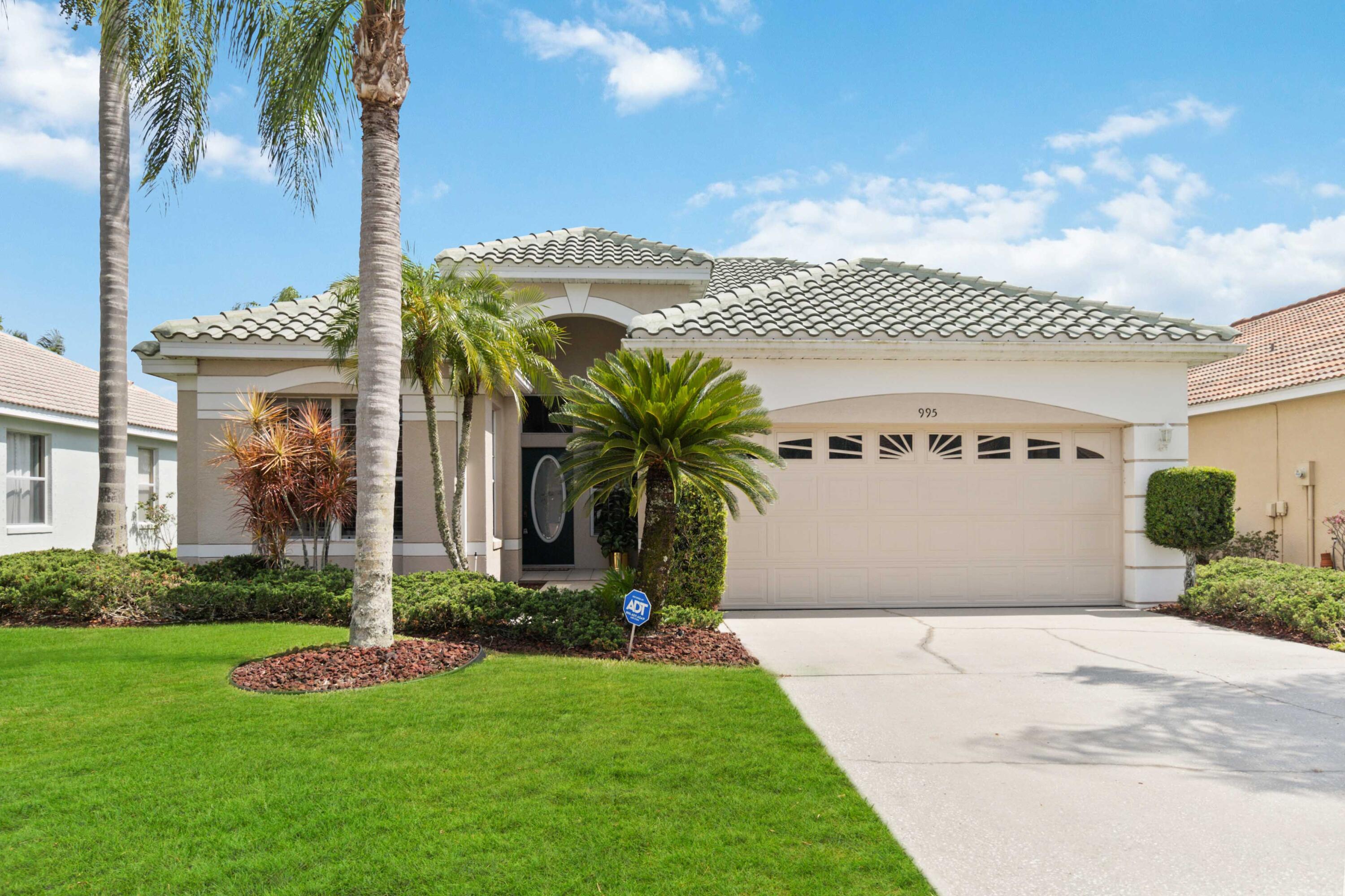 Wimbledon Dr, Melbourne, FL 32940