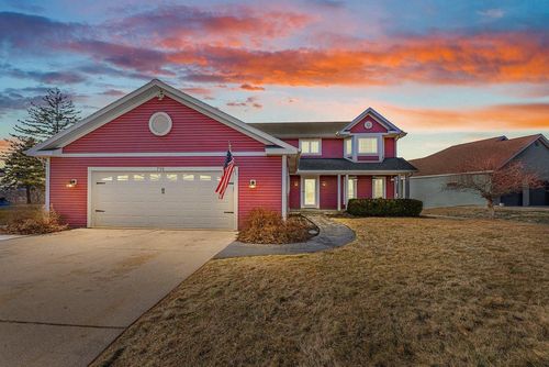 718 Stow St, Horicon, WI, 53032-1727 | Card Image