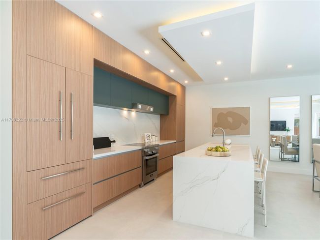 734 14 Th Ave, Townhouse with 4 bedrooms, 4 bathrooms and null parking in Fort Lauderdale FL | Image 4