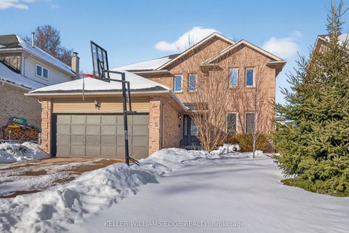 5 Giffin Rd, Dundas, ON, L9H6S1 | Card Image