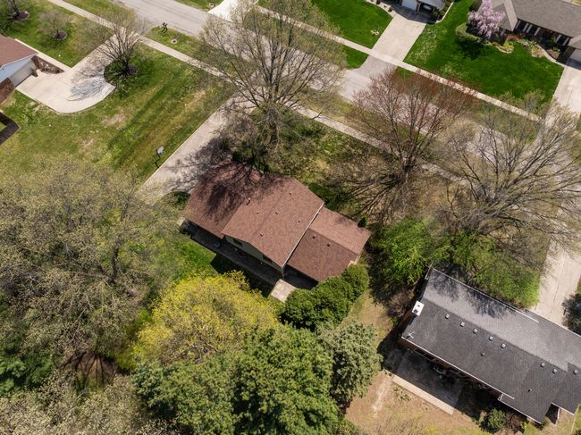 Aerial View of the house and setting. | Image 28