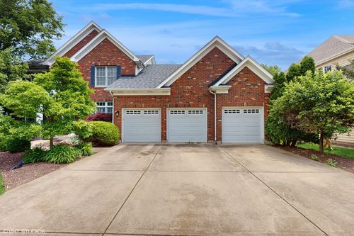 3432 Redwing Dr, Naperville, IL, 60564-4420 | Card Image