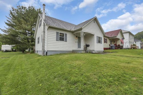 907 Fairfield Ave, Lancaster, OH, 43130-4819 | Card Image