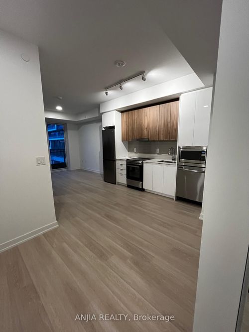 a301-9763 Markham Rd, Markham, ON, L6E0E5 | Card Image