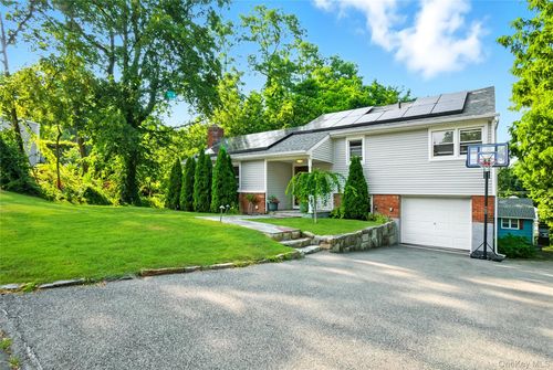 15 Downing Dr E, White Plains, NY, 10607-2064 | Card Image