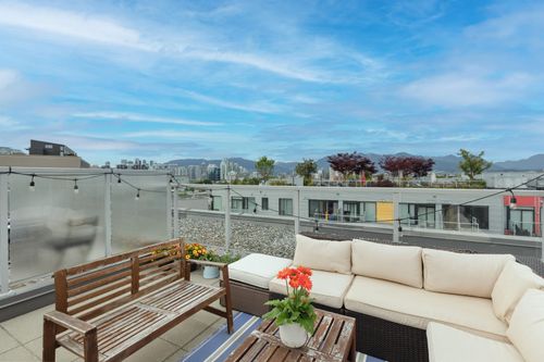 605-417 Great Northern Way, Vancouver, BC, V5T0G7 | Card Image