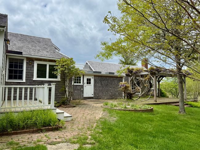 C - 19-C Old Woods Rd, House other with 4 bedrooms, 3 bathrooms and null parking in Chilmark MA | Image 7