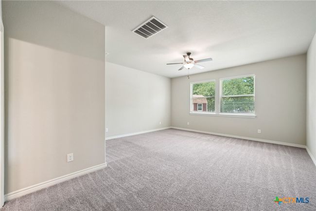4049 Hickory Forrest Dr, Home with 3 bedrooms, 3 bathrooms and null parking in Seguin TX | Image 16