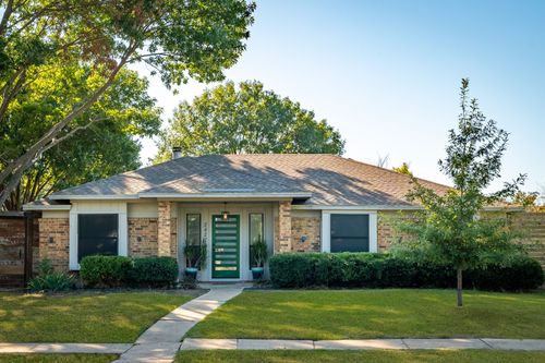 2422 Inverness Dr, Garland, TX, 75040-8846 | Card Image