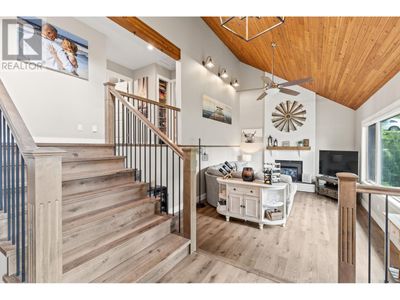 4030 Sunshine Rd, House other with 4 bedrooms, 3 bathrooms and 6 parking in Kelowna BC | Image 2