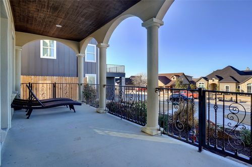 9033 Quarry Hill Ct, Fort Worth, TX, 76179-2964 | Card Image