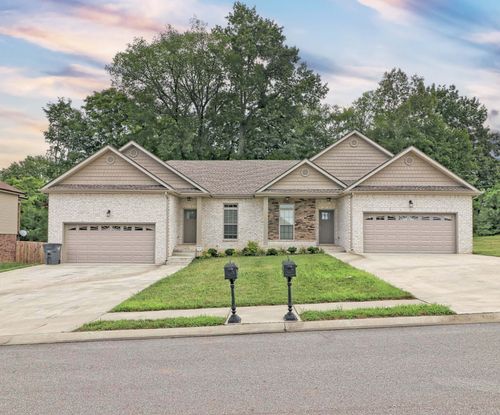 301 Chase Dr, Clarksville, TN, 37043-1885 | Card Image