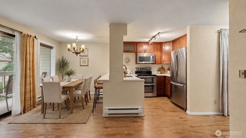d22-17425 119th Ln Se, Renton, WA, 98058-6249 | Card Image