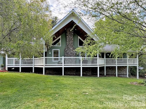 129 Hooper Haven Dr, Waynesville, NC, 28786-8096 | Card Image