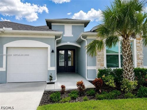 9291 Aqua Overlook Ct, LEHIGH ACRES, FL, 33936-5921 | Card Image