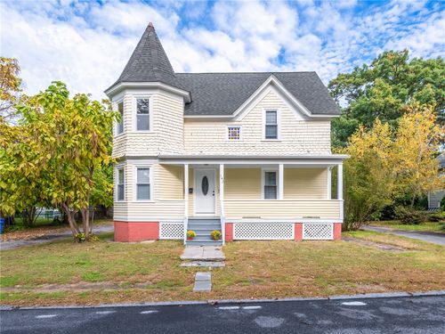 143 Blackamore Ave, Cranston, RI, 02910-4500 | Card Image