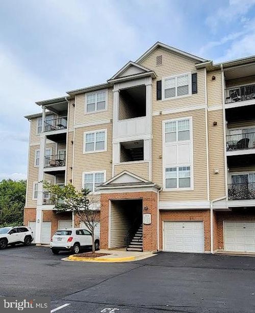 102-19611 Galway Bay Cir, GERMANTOWN, MD, 20874-4607 | Card Image