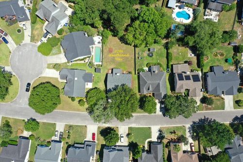 3286 Heathland Way, Mount Pleasant, SC, 29466-6921 | Card Image