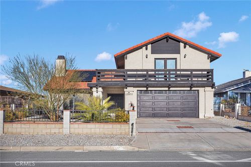 13975 Driftwood Dr, Victorville, CA, 92395 | Card Image
