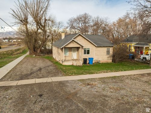 7 N 200 W, Hyrum, UT, 84319-1235 | Card Image