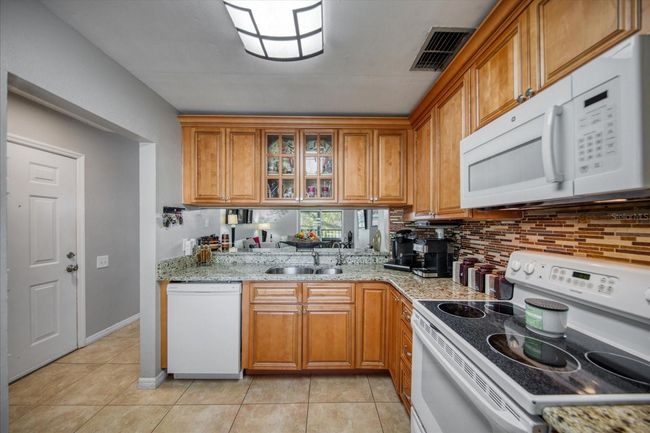 APT-325 - 5265 E Bay Dr, Condo with 2 bedrooms, 2 bathrooms and null parking in CLEARWATER FL | Image 14