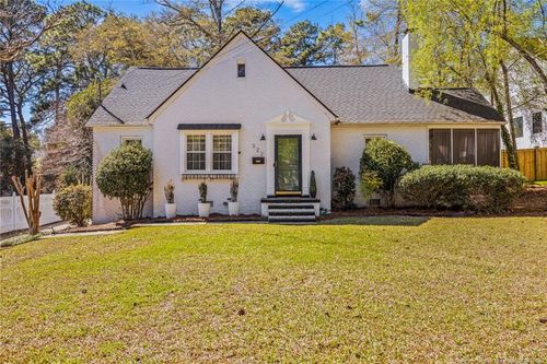 322 Circle Dr, Fayetteville, NC, 28305-4902 | Card Image