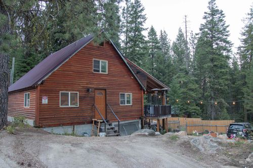 598 W Mountain Rd, Cascade, ID, 83611-5030 | Card Image