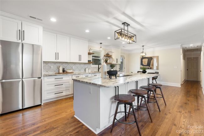 Kitchen | Image 12