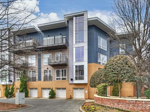 102-2200 Lyndhurst Ave, Charlotte, NC, 28203-5670 | Card Image