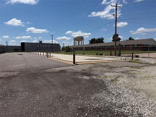 1900 N Kickapoo Avenue, Shawnee, OK, 74804 | Card Image
