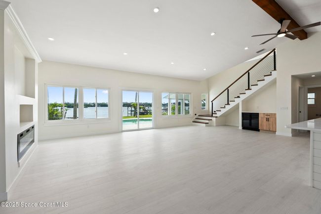 9670 Riverview Dr, House other with 4 bedrooms, 3 bathrooms and null parking in Sebastian FL | Image 12