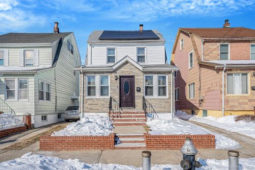 188-25 Mangin Ave, Saint Albans, NY, 11412-2317 | Card Image