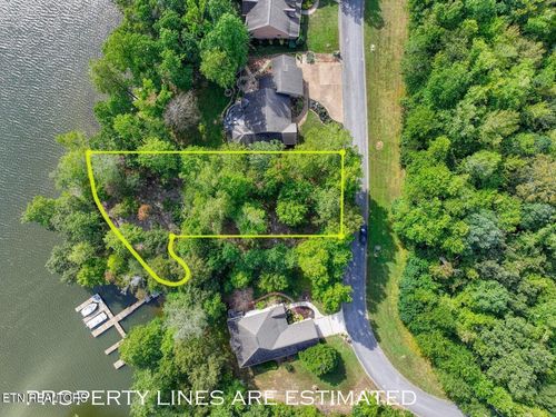 117 Osprey Way, Harriman, TN, 37748-5324 | Card Image