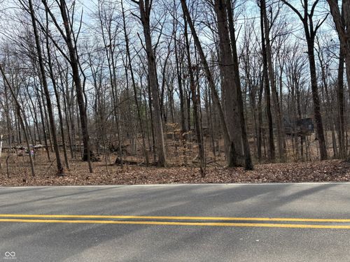 8389 Sweetwater Dr, Nineveh, IN, 46164-9628 | Card Image