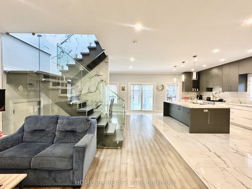 94 Sultana Avenue, Toronto, ON, M6A1T3 | Card Image
