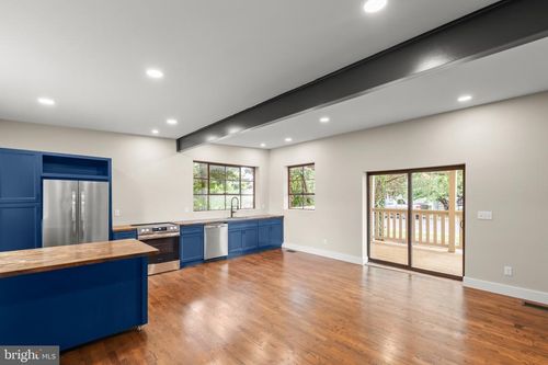 903 Orchard Ave, WINCHESTER, VA, 22601-5815 | Card Image