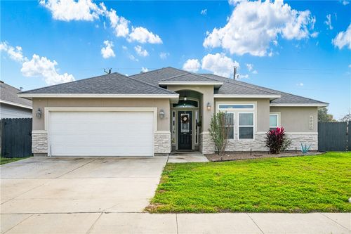 3930 Willow Heights Dr, Corpus Christi, TX, 78410-4414 | Card Image