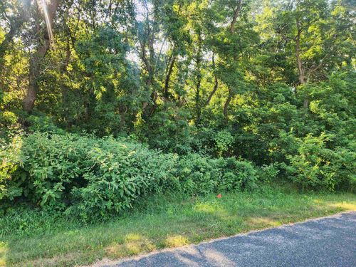 Lot 302 Hunters Glen Cir, Baraboo, WI, 53913 | Card Image