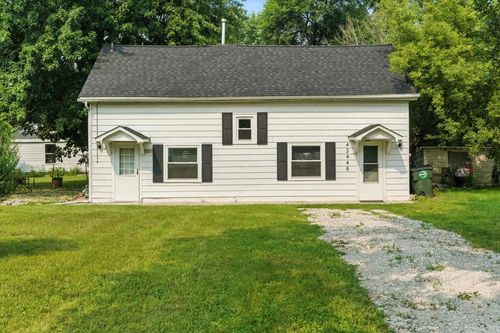 42448 N Lake Ave, ANTIOCH, IL, 60002-8394 | Card Image