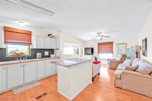 41-41 Oceans Blvd, NAPLES, FL, 34104-4123 | Card Image