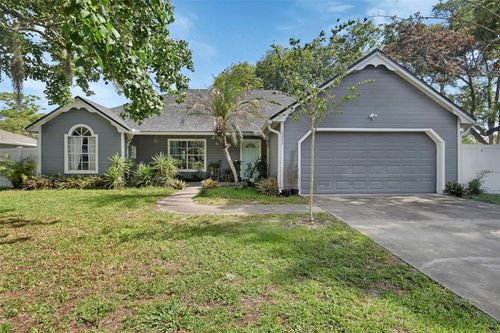 2323 W Magnolia Road, Deland, FL, 32724 | Card Image