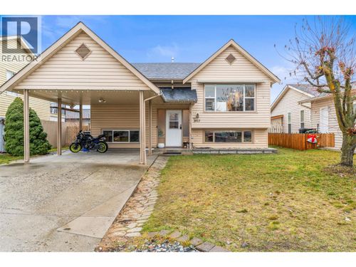 1413 12 St, Vernon, BC, V1B2S6 | Card Image