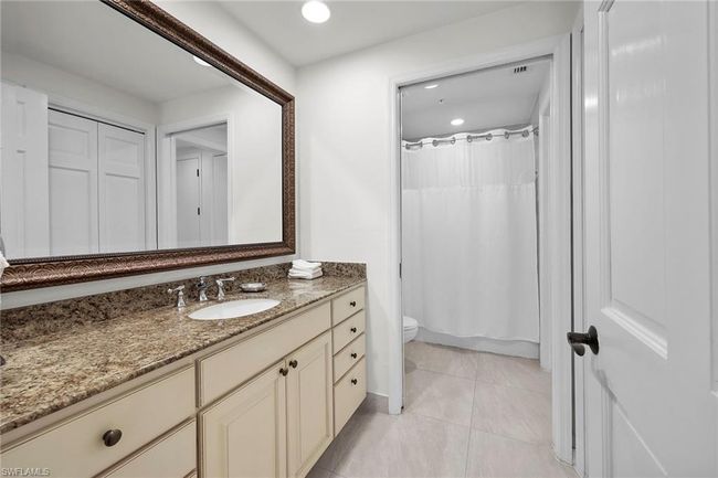 311 - 221 9 Th St S, Condo with 1 bedrooms, 1 bathrooms and null parking in NAPLES FL | Image 17