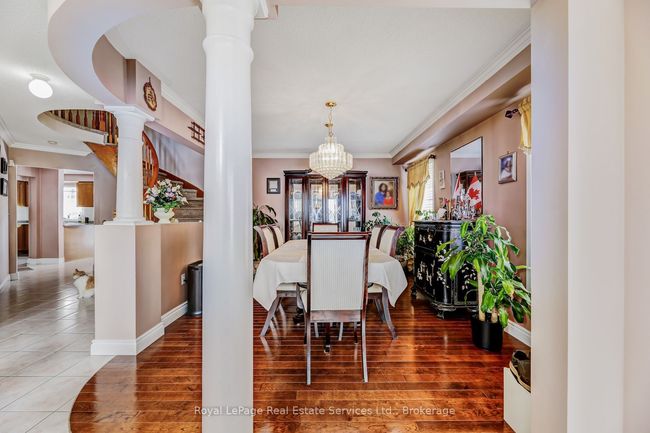 164 Dixon Dr, House other with 4 bedrooms, 3 bathrooms and 2 parking in Milton ON | Image 9