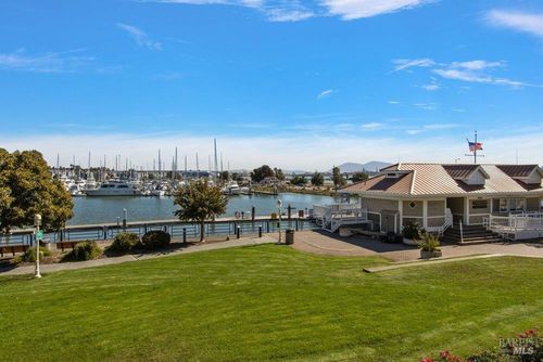 250 E 2nd St, Benicia, CA, 94510-3247 | Card Image
