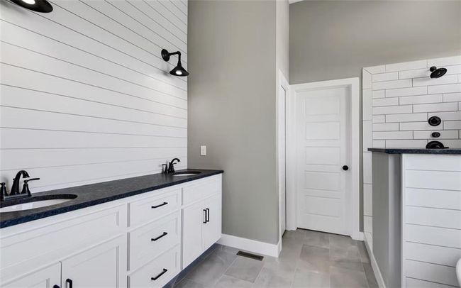 6045 Apache Dr, House other with 4 bedrooms, 3 bathrooms and null parking in Shawnee KS | Image 15
