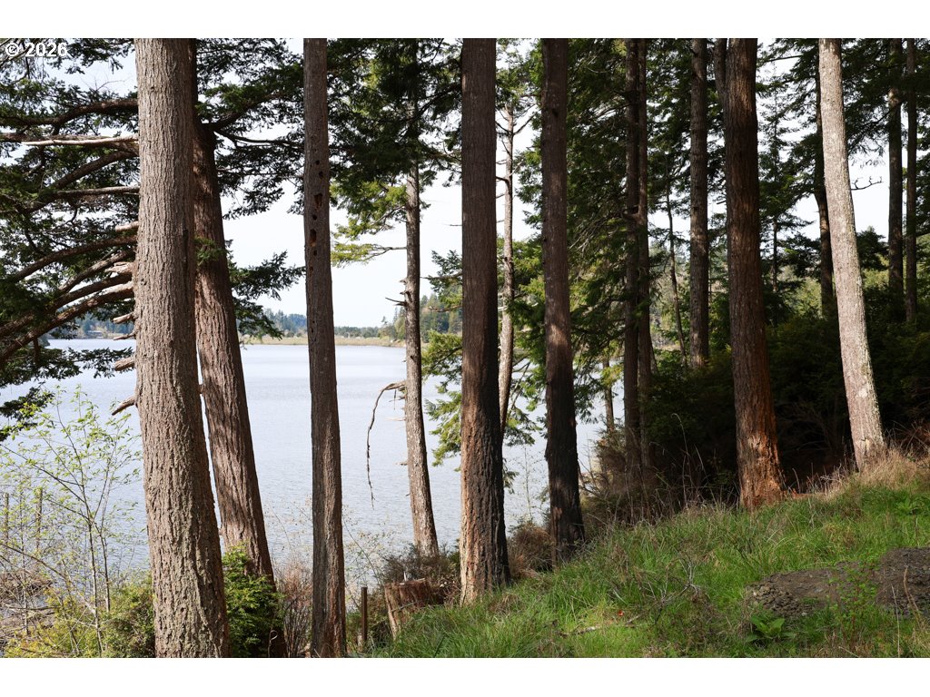 Land in Lakeside 3